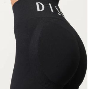 NWT - DISORA SEAMLESS RUCHED MICRO SHORTS - MIDNIGHT BLACK